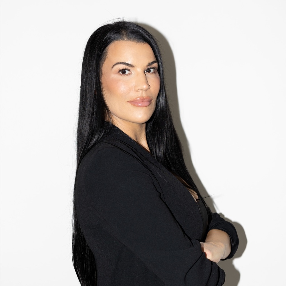 Meet your Posher, Erika